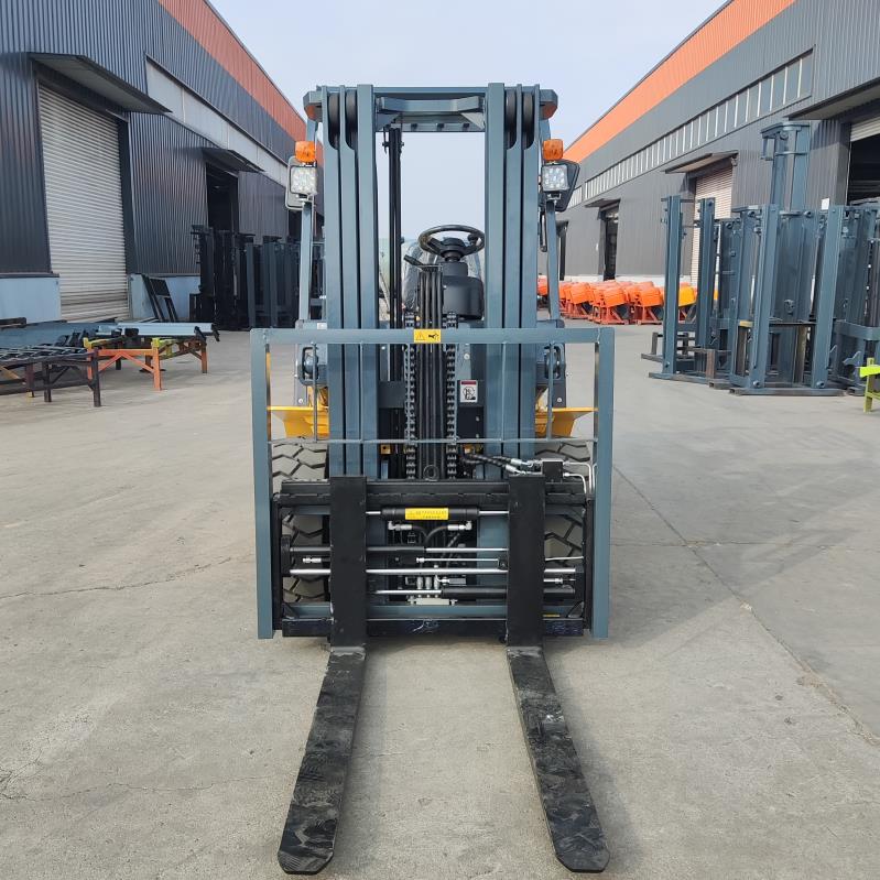 Petit chariot élévateur Small Forklift