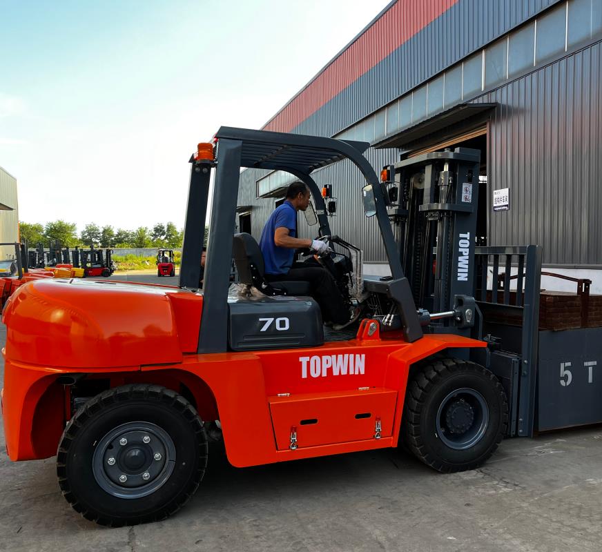Essai de chariot élévateur de 7000 kg 7000kg Forklift Test