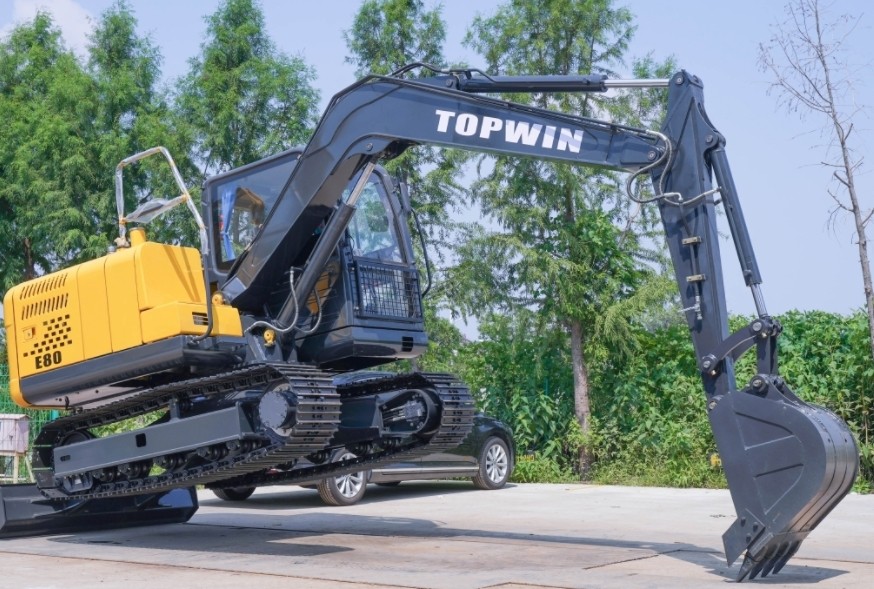 1695697110815963.jpg Excavatrice Kubota 8 tonnes.jpg